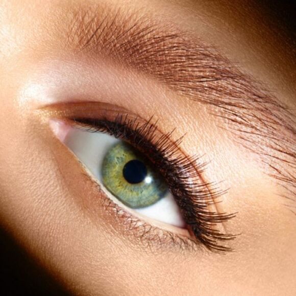 MAC Opportunist Lashes - Picture 3 of 10